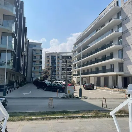Building Stefan Mamaia Nord